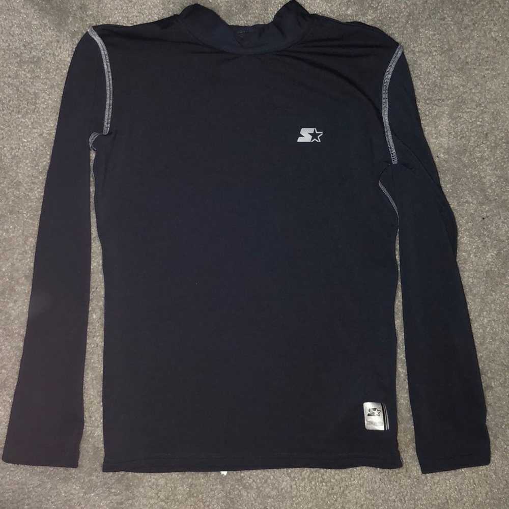 Navy blue long sleeve dri star spandex shirt.